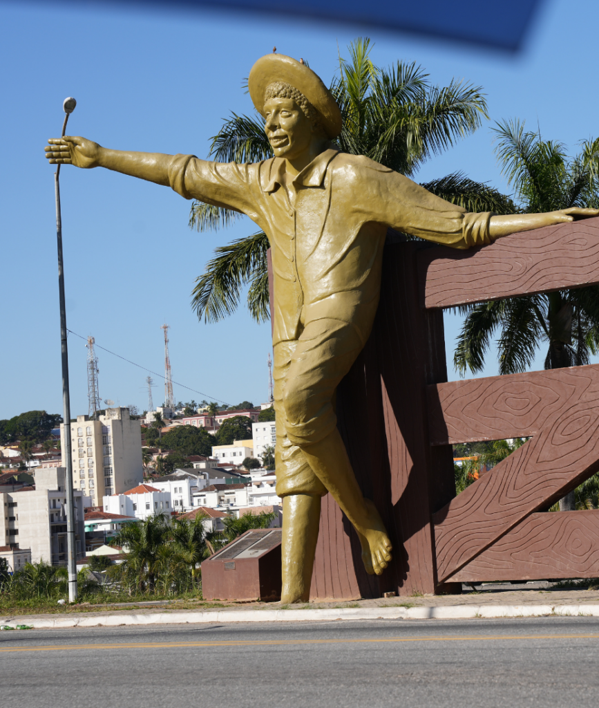 Monumento Menino da Porteira - Ouro Fino